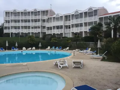 Piscine de l'établissement ALIENOR VUE MER 2 à 4 PERSONNES ou située à proximité