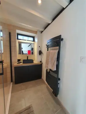 Cuisine ou kitchenette dans l'établissement Love room avec spa privatif