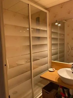 Salle de bains dans l'établissement Demeure de Malaville