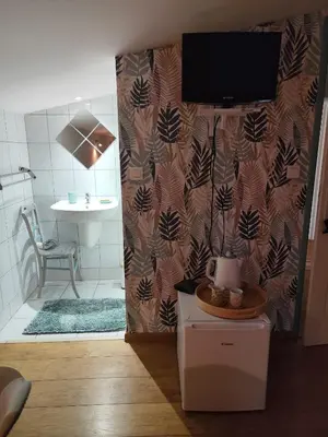 Télévision ou salle de divertissement dans l'établissement Domaine de Fontcouverte