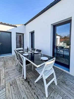 Balcon ou terrasse dans l'établissement Galets Blancs, 10 min du port, 2 parkings