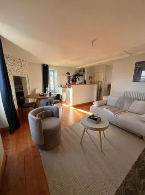 Coin salon dans l'établissement Appartement Charlie, Wifi, Charme, Centre Historique