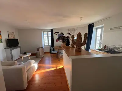 Télévision ou salle de divertissement dans l'établissement Appartement Charlie, Wifi, Charme, Centre Historique