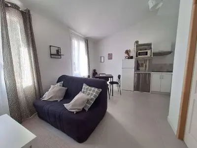 Cuisine ou kitchenette dans l'établissement T2 Coeur de Ville - Casa Burot