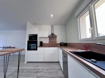 Cuisine ou kitchenette dans l'établissement MAISON DE OSIER-JUSQU'A 6 PERSONNES-WIFi