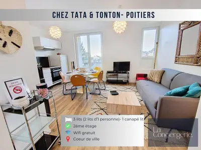 Télévision ou salle de divertissement dans l'établissement Le Passage Poitevin-Poitiers-LaConciergerie