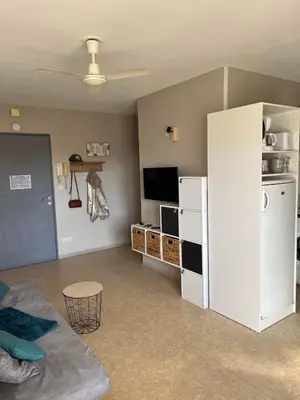 Cuisine ou kitchenette dans l'établissement T2 appartement vue sur port