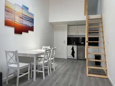Cuisine ou kitchenette dans l'établissement Charming place 10 minutes from La Rochelle
