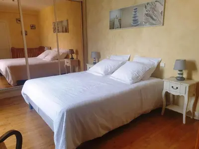 Un ou plusieurs lits dans un hébergement de l'établissement gîte l'ouche de mai
