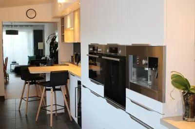 Cuisine ou kitchenette dans l'établissement Villa L'Oasis