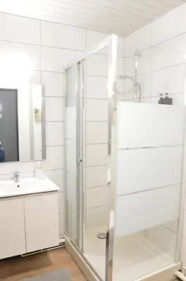 Salle de bains dans l'établissement Le Delta - Centre CHU - parking privé - Netflix
