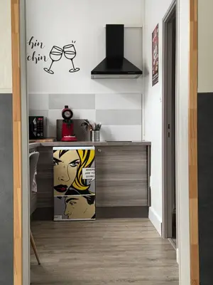 Cuisine ou kitchenette dans l'établissement L'ATELIER des BULLES