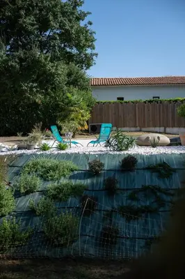 Jardin de l'établissement Les coteaux de Pilauzin - Gîtes Erable 4-6 pers et gite Tilleul 4-6 pers