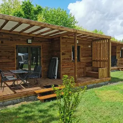 ZEcamping 4 familial avec pataugeoire et jacuzzi