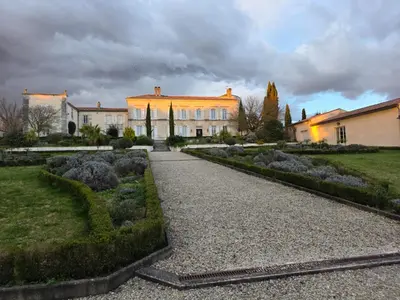 Jardin de l'établissement Le Logis