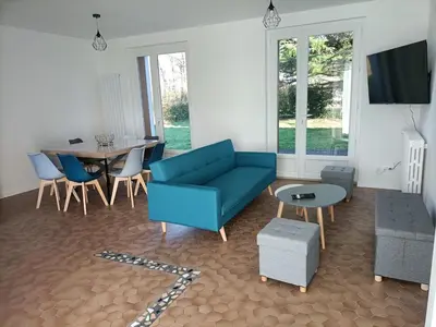 Coin salon dans l'établissement Location des longères