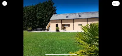 Jardin de l'établissement Villa de charme LA ROCHE AUX LIONS