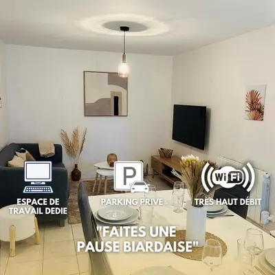 Télévision ou salle de divertissement dans l'établissement La pause Biardaise -Appartement 2 chambres à Biard