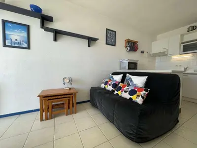 Cuisine ou kitchenette dans l'établissement Appt 1 pièce cabine - CHATELAILLON PLAGE - CL090-002