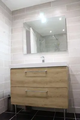 Salle de bains dans l'établissement Appt 2 pièces LA ROCHELLE - LR180-024