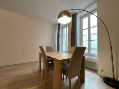 Coin salon dans l'établissement Appt 2 pièces LA ROCHELLE - LR180-024