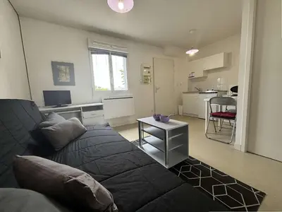 Cuisine ou kitchenette dans l'établissement Studio LA ROCHELLE - LR060-A06