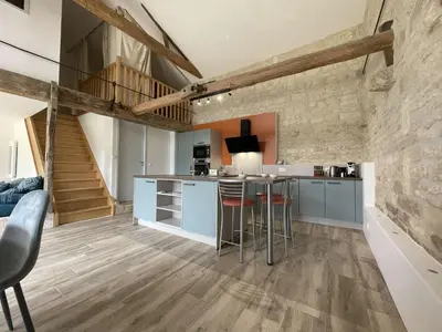 Cuisine ou kitchenette dans l'établissement Mais 2 pièces mezza DOMPIERRE SUR MER - LR000-004