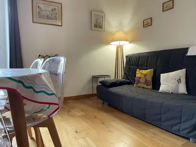 Coin salon dans l'établissement Appt 3 pièces LA ROCHELLE - LR180-030