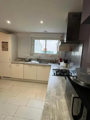 Cuisine ou kitchenette dans l'établissement appartement entier quartier calme