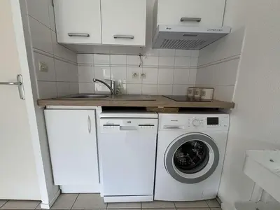 Cuisine ou kitchenette dans l'établissement Appt 1 pièce CHATELAILLON PLAGE - CL090-021