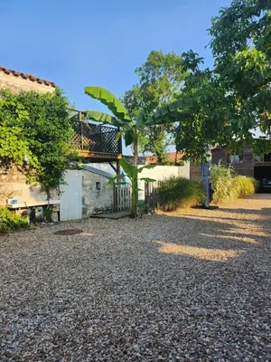 Jardin de l'établissement La maisonnette du marais