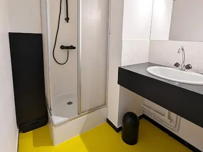 Salle de bains dans l'établissement Xanadu - Maison Design 80