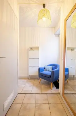 Coin salon dans l'établissement Appartement de l'ammonite