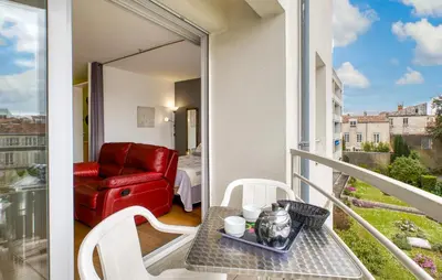 Balcon ou terrasse dans l'établissement Magnifique App À La Rochelle