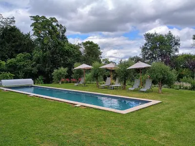 Piscine de l'établissement Villa Paignon Studio ou située à proximité