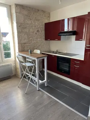 Cuisine ou kitchenette dans l'établissement Le Contemporain