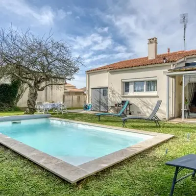 3 Bedroom Gorgeous Home In Rochefort
