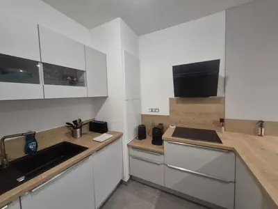 Cuisine ou kitchenette dans l'établissement Nina, Appartement 2 couchages, Elégant, Wifi, Parking
