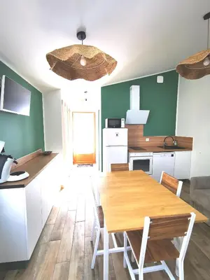 Cuisine ou kitchenette dans l'établissement L'Aarona du Lidon