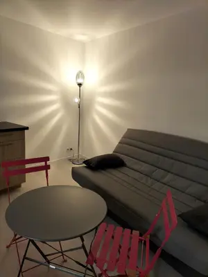 Coin salon dans l'établissement Studio Sardinerie