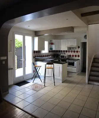 Plan de l'établissement Charming 100m2 House in Croix-Chapeau, 15mn from La Rochelle