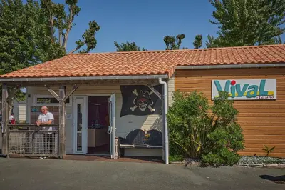 Bâtiment de le camping
