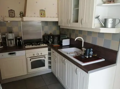 Cuisine ou kitchenette dans l'établissement Le balloir