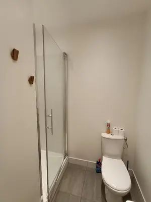 Salle de bains dans l'établissement L'Essentiel studio avec wifi