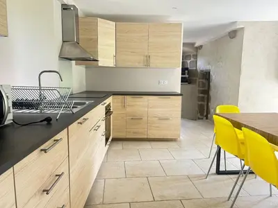Cuisine ou kitchenette dans l'établissement Château de Chausserais - 5 chambres - 4 salles de bain