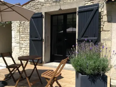 Terrasse ou espace extérieur de l'établissement La Grange d'Aunis