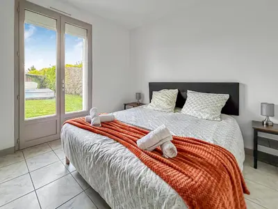 Un ou plusieurs lits dans un hébergement de l'établissement Le Refuge de Garat Piscine Privée
