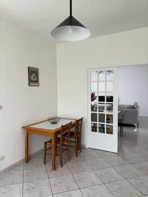 Cuisine ou kitchenette dans l'établissement Les rosiers