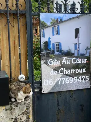 Animal ou animaux domestique(s) séjournant avec des clients dans l'établissement Au Cœur de Charroux