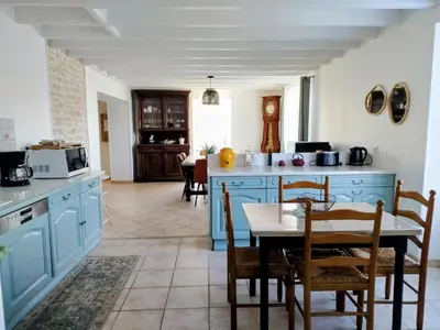 Cuisine ou kitchenette dans l'établissement Gîte Ô Passage